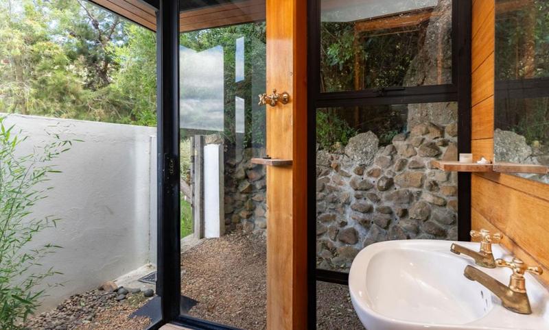 6 Bedroom Property for Sale in Hout Bay Western Cape